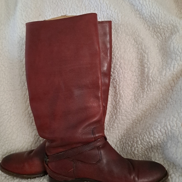 Frye Leather riding boots 7.5 great condition Coniac color - Picture 3 of 6